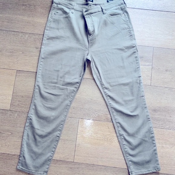 Two Pairs of Plus Size High Rise Stretchy Pants - Picture 3 of 4